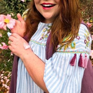 Forever 21 Contemporary Boho Embroidered Floral Tassel Cotton Balloon Tunic Top